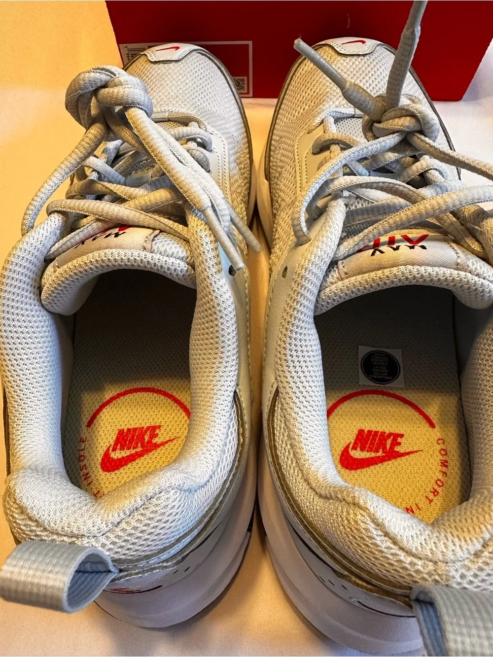 Nike Air Max AP Light Gray and Red Air Max Running Sneakers Size 9.5 Box No Lid
